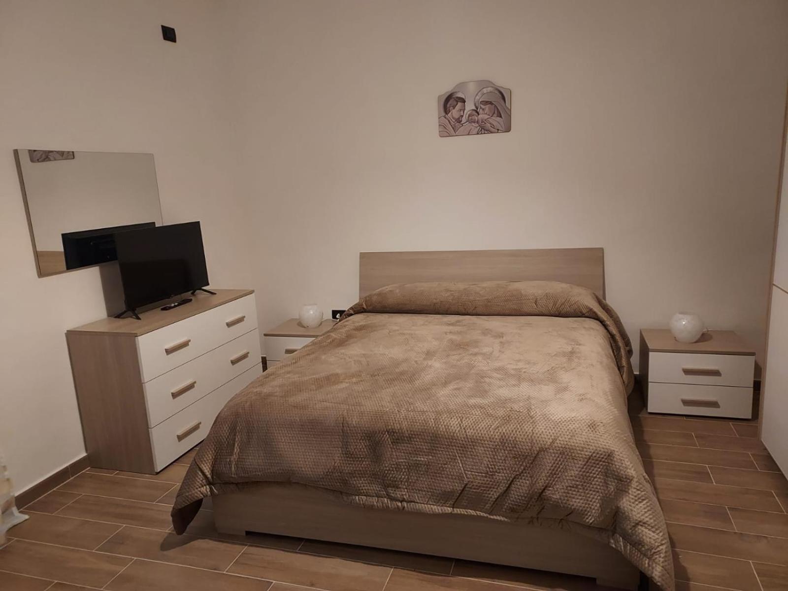 Bed and Breakfast La Casa Antica Модуньо Екстер'єр фото